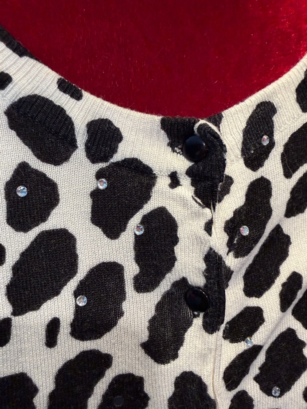 #452.🪷Xhilaration Black and White Spot Print Sweater. Xl - Picture 6 of 8